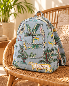 Mochila de algodón acolchada verde salvia, hecha a mano, estilo Kantha, con estampado de animales de la selva, mochila de viaje, mochila acolchada Kantha de algodón - Product Image 1