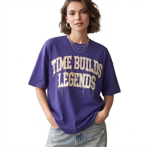 Camiseta Oversize para Mujer, Corte Holgado, Manga Corta, Estampado Morado con Letras, Cuello Redondo, Estilo Jersey, Bordada - Product Image 1
