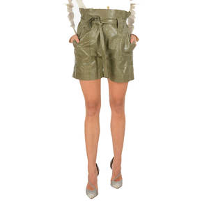 Shorts en cuir de vachette véritable de haute qualité pour femmes, avec poches personnalisées OEM, style streetwear et outdoor - Product Image 1