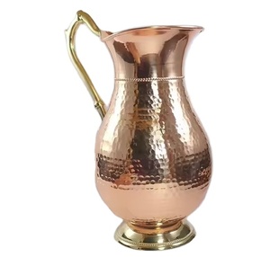 Jarra de agua de cobre pulido brillante y exigente, lujo moderno, respetuoso con el medio ambiente, personalizable, venta de alta calidad - Product Image 1