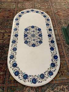 Isla Iluminada de Lujo con Incrustaciones de Mármol Contemporáneo de Calidad de Exportación y Encimera de Resina para Proyectos de Hoteles y Villas - Product Image 2