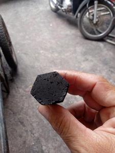 Viet Argo Premium Long Lasting Custom Designed Vietnam Made Hookah Briquettes Shisha Coconut Shell Charcoal Machine-Made 4-5 - Product Image 4