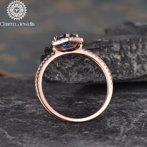 Bague de fiançailles Charm_Jewells en argent plaqué or rose avec moissanite, sertissage hexagonal pavé à griffes, certifiée IGI, classique pour femme - Product Image 6