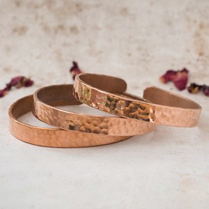 Best Copper Magnetic Natural Copper Handmade Personalization Embossed Design Promotional Christmas <b>Gift</b> for Daily Wear - Product Image 3