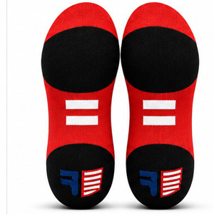 Calcetines de baloncesto rojos y negros con número jacquard OEM para exteriores, calcetines de baloncesto rojos con número jacquard 23, calcetines deportivos gruesos de tubo. - Product Image 3