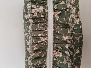 Bolsa Cosmética Ecológica Moderna con Rayas, Estampado Floral Verde Tigre, Acolchada, con Volantes, Hecha a Mano, de Algodón, para Maquillaje y Organizador de Lápiz Labial - Product Image 2