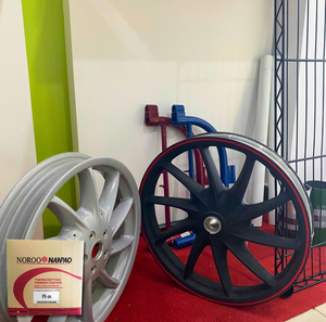 สีฝุ่นเคลือบภายนอกแบบสเปรย์ ทนทานต่อสภาพอากาศ - ป้องกันรังสียูวีสูงและป้องกันการเกิดคราบขาว สำหรับอลูมิเนียมสถาปัตยกรรม - Product Image 1