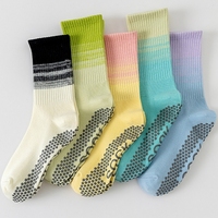 Chaussettes de yoga et de Pilates antidérapantes à gradient, en coton et silicone, pour la danse, le ballet, le fitness, les sports d'intérieur, chaussettes pour femmes, vente en gros