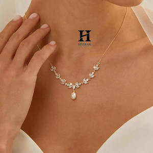 Collar de Diamantes Cultivados en Laboratorio con Diseño de Guirnalda, Colgante de Perla en Oro de 14K, Joyería Fina para Mujer, Regalo de Aniversario - Product Image 1