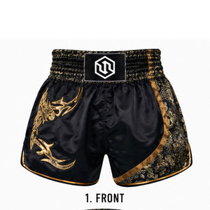 Pantalones Cortos de Muay Thai Negros de Lona de Alta Calidad para Hombre con Logotipo Personalizado, Pantalones Cortos Transpirables para MMA y Boxeo con Cierre de Cordón - Product Image 1