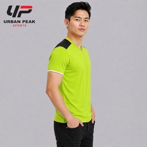 Camiseta personalizada para hombre con cuello en V, con material de algodón transpirable, costuras refinadas y un ajuste atlético cómodo. - Product Image 2