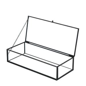 Boîte de rangement en métal noir et verre avec cadre métallique pour organiser les bijoux et une utilisation décorative, boîte en verre personnalisée - Product Image 1