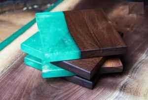 Posavasos de Madera de Nogal de 4 Pulgadas, Hechos a Mano, con Resina Epoxi en Forma de Río, Diseño Único y Estético - Product Image 3