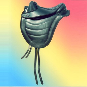 Selle d'équitation sans arceau personnalisable avec logo, en cuir véritable, construction durable, idéale pour le dressage et l'équitation – Tendance actuelle - Product Image 1