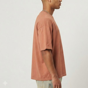 T-shirt ample pour homme New Look, en coton lourd de haute qualité, coupe décontractée, idéal pour la mode streetwear tendance et le quotidien. - Product Image 4