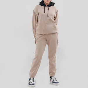 Nouvel arrivage : Survêtement léger et décontracté pour femme, style tendance, coupe confortable, avec logo personnalisé - Product Image 2