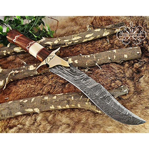 Couteau de randonnée et de camping MORTAL SAGA en acier Damas fait main, lame fixe, manche en bois personnalisé, garantie 1 an, design compact - Product Image 1