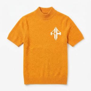 Pull en tricot 100% orange pour homme avec logo blanc, manches courtes, coupe classique, sans imprimé par RIVIAN ATLANTIC - Product Image 2