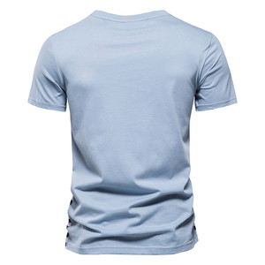 Camiseta de Punto para Hombre, Cuello Redondo, Manga Corta, Color Azul Claro, Corte Regular, Estilo Casual, Diseño Liso - Product Image 1