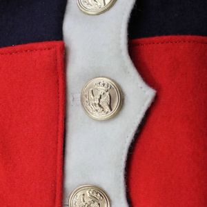 Reproducción de un sombrero Shako de la Guardia Imperial Francesa del Primer Imperio, a menudo usado por granaderos o cazadores. - Product Image 6