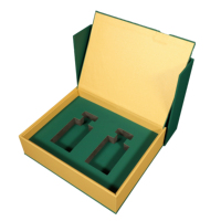 Boîte à parfum JDL grande verte à couvercle rabattable avec options de taille et de matériaux personnalisables offrant une personnalisation complète pour une identité de marque luxueuse.