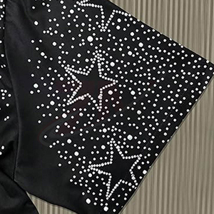 Camiseta Personalizada OEM para Hombre con Pedrería, Algodón Premium, Diseño Gráfico Brillante, Ropa de Moda Urbana de Lujo - Product Image 3