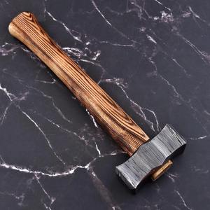 Nouveau marteau en acier Damas forgé à la main avec manche en bois – Marteau de forgeron robuste pour le forgeage, le travail des métaux et l'utilisation industrielle - Product Image 3
