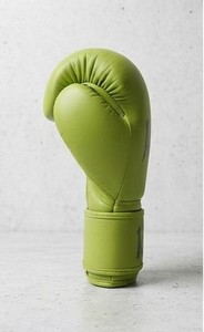ถุงมือชกมวยหนังร้อยเชือก KLTW INT'L รุ่น KL-BG-110 สินค้ามาใหม่ รับสกรีนโลโก้ สำหรับฝึกซ้อมมืออาชีพ MMA มวยไทย ป้องกันการบาดเจ็บ - Product Image 5