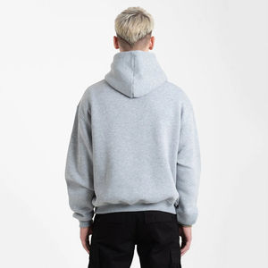 Sudadera extragrande diseñada para brindar comodidad y estilo, con tela de primera calidad, corte espacioso y un look informal moderno para el uso diario. - Product Image 4