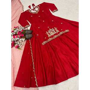 Fancy Women's Top Lehenga con Secuencia Multi Needle Bordado Work Premium Set - Product Image 5