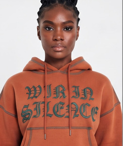 Ensemble de survêtement brodé pour femme, sweat à capuche à manches longues et épaules tombantes, style streetwear décontracté, 100% coton, pantalon de survêtement oversize pour femme - Product Image 4