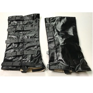 Nuevas reproductaciones de polainas de la era de la Guerra Civil, también conocidas como polainas o protectores de pantalones, hechas de lona negra encerada con cierres de hebilla. - Product Image 5