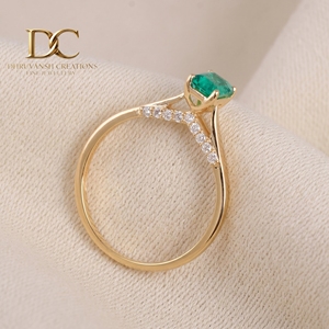 Anillo de Oro Amarillo Sólido de 14 Quilates con Diamante Cultivado en Laboratorio y Esmeralda Colombiana, Joyería Fina Personalizada, Regalo de Compromiso o Aniversario para Mujer - Product Image 6