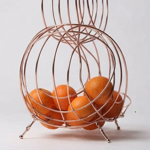 Panier à fruits en fil de cuivre, design géométrique avec poignée, élégant bol de rangement pour présentation sur table - Product Image 2