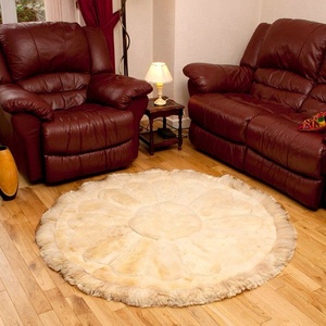 Tapis rond en fourrure d'alpaga de luxe avec motifs géométriques - Product Image 3