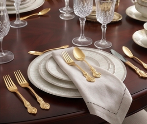 Ensemble de couverts en acier inoxydable doré de luxe - Design moderne et écologique pour des dîners élégants, des mariages et des restaurants - Product Image 3
