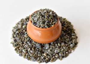 Wholesale Premium Quality Labradorite <b>Crystal</b> Semi Precious Gemstone <b>Chips</b> <b>Crystals</b> Gravels Healing Stones for Decoration Art - Product Image 2