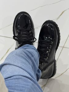 Botas Escolares de Alta Calidad de Marca Privada, Uniformes Escolares, Piel Sintética Patentada, Suela de Goma, Costuras Duraderas Personalizables - Product Image 4