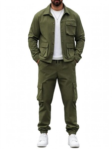 Ensemble de survêtement pour homme ONETEN vert olive, pantalon de jogging à poches cargo et cordon de serrage, veste boutonnée, tenue 2 pièces - Product Image 5
