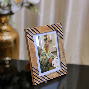 Handcrafted Mango Wood Photo <b>Frame</b> Set: Dark Blue Resin Inlay, Rustic Modern Decor – Rustic Ridged Pattern Photo <b>Frame</b> Table top - Product Image 3