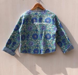 Vestes bohèmes florales matelassées faites à la main, style floral en coton, veste manteau automne hiver, streetwear réversible, cadeau pour elle - Product Image 4