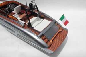 RIVA RIVALE 56 GRIS PEINT Modèle de bateau rapide en bois fait main de style européen Édition de luxe Forme personnalisée Autoportant pour - Product Image 5