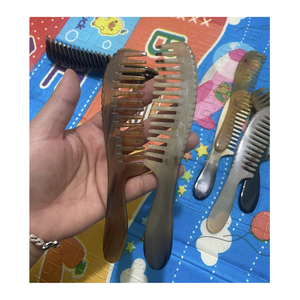 หวีทำมือจากเขาควายพร้อมลายแกะสลักนกฟีนิกซ์ ของขวัญสุดหรูสำหรับผู้หญิง - Product Image 3