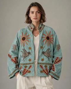 เสื้อแจ็คเก็ตซูซานีปักลายดอกไม้สีฟ้าสไตล์วินเทจ ผ้ากำมะหยี่ แต่งลายรูปนก แขนยาว คอตั้ง สไตล์โบฮีเมียน เสื้อโค้ทฤดูหนาวสำหรับผู้หญิง - Product Image 2