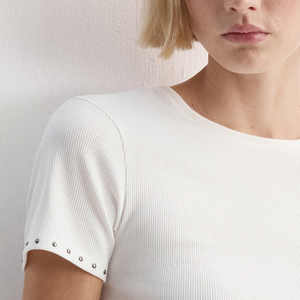 เสื้อผ้าลำลองสำหรับกิจกรรมกลางแจ้ง ดีไซน์เรียบง่าย แต่งกระดุม คอกลม แขนสั้น ทรงหลวม สกรีนโลโก้ได้ตามต้องการ ทรงเข้ารูป ปี 2026 - Product Image 3