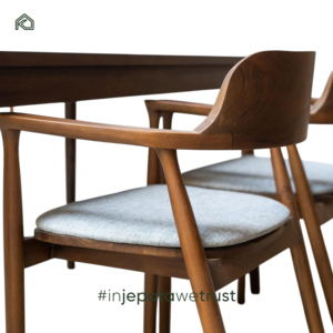 Ensemble table et 4 chaises de salle à manger en teck massif moderne, pour usage domestique et professionnel, fabriqué en Indonésie - Hiro - Product Image 4