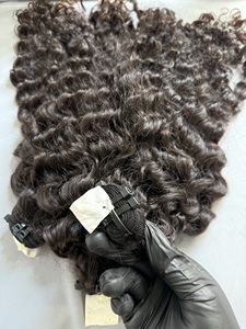 Fournisseur birman de cheveux bruts bouclés Paquets non traités de cheveux humains bouclés birmans vierges vietnamiens Paquets rebondissants Cheveux bruts bouclés - Product Image 5