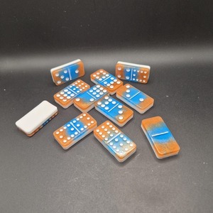 Juego de Dominó de Resina Personalizado de Alto Brillo, Fichas de Dominó de Resina con Puntos, Doble 6, Embalaje Personalizado, Juego de Mesa para Juego y Ocio - Product Image 1