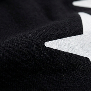 Survêtement noir premium à capuche, coupe ample, couleur unie, en coton, pour l'automne, avec poches latérales et logo sur la manche droite - Product Image 6