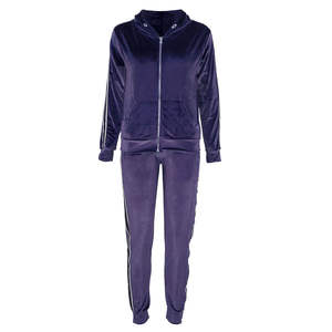 Ensemble de survêtement en velours personnalisé pour femme : sweat à capuche zippé et pantalon de jogging en velours - Product Image 1
